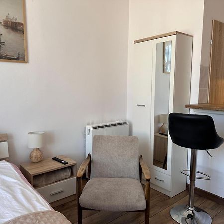 Apartament Piaskowy Kollataja Tomaszów Mazowiecki エクステリア 写真