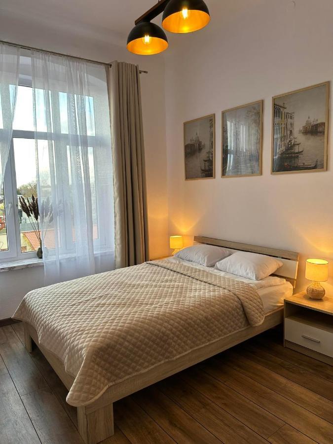 Apartament Piaskowy Kollataja Tomaszów Mazowiecki エクステリア 写真